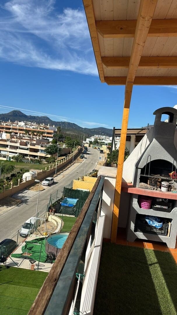 2 bedroom Penthouse for sale in Casares with garage - € 257,500 (Ref: 9500303)