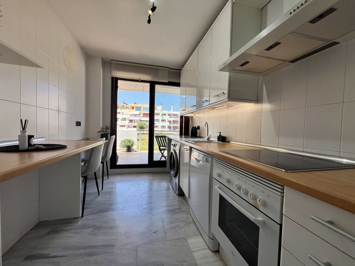 1 bedroom Apartment for sale in Benahavis with pool garage - € 265,000 (Ref: 9500310)