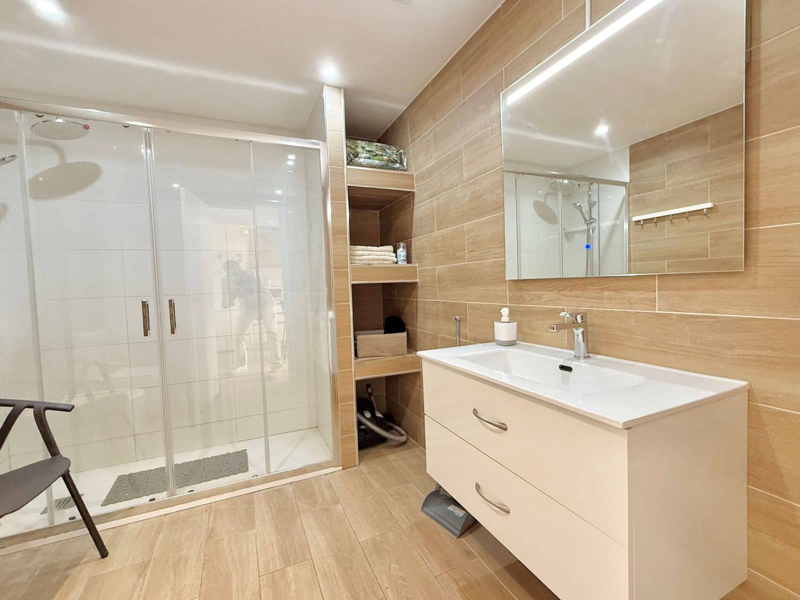 2 bedroom Apartment for sale in Fuengirola - € 299,000 (Ref: 9500683)