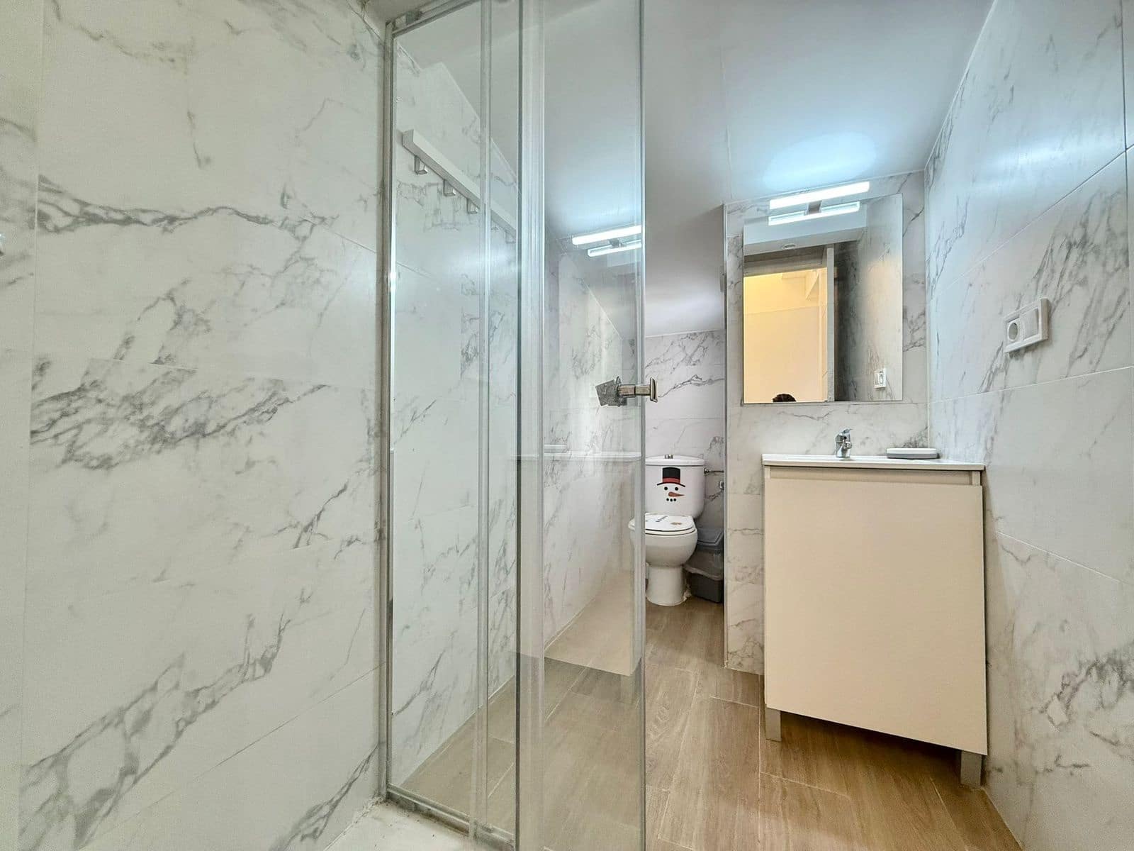 2 bedroom Apartment for sale in Fuengirola - € 299,000 (Ref: 9500683)