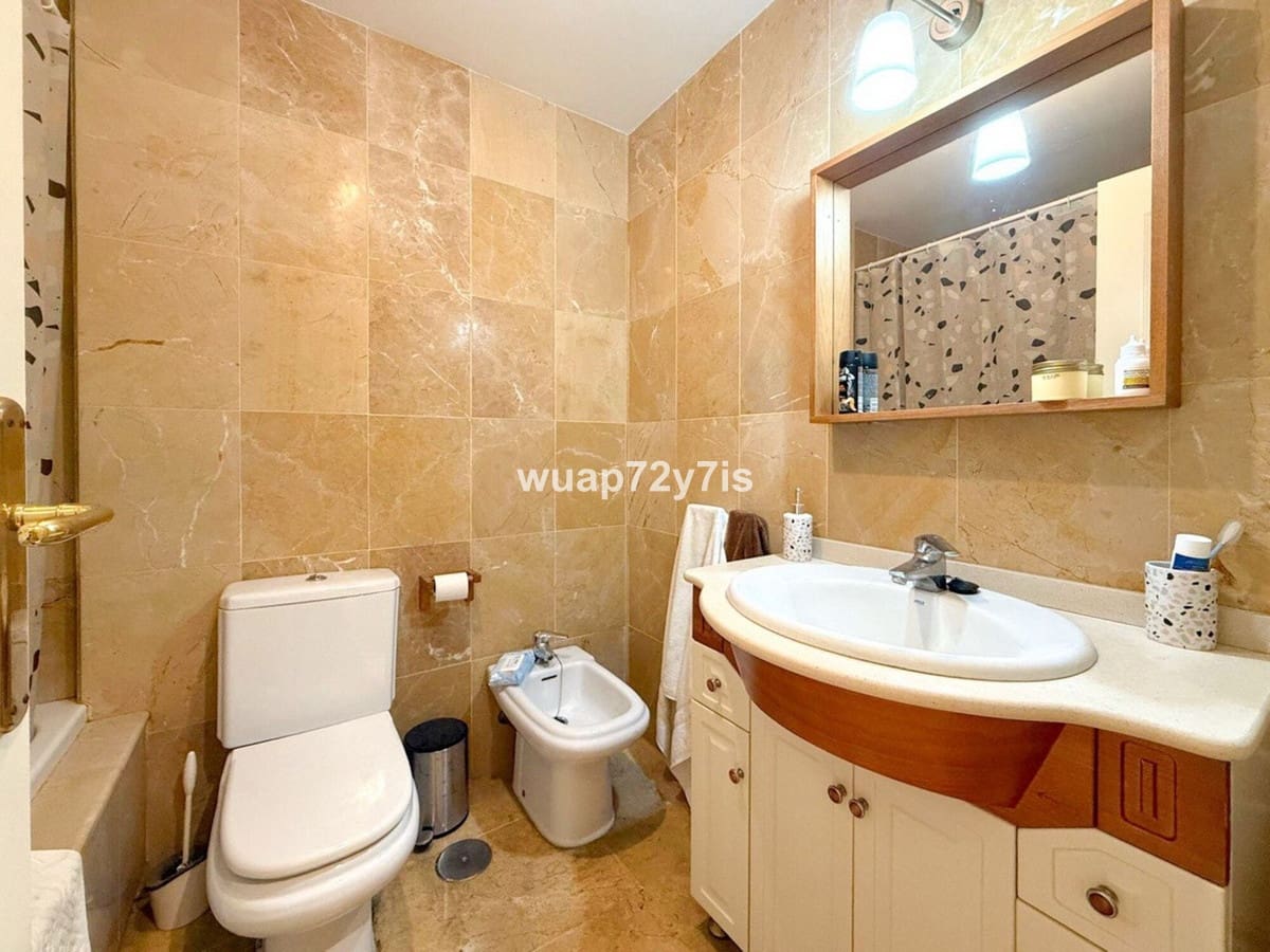 1 sypialnia Apartament na sprzedaż w Estepona z garażem - 275 000 € (Ref: 9504615)