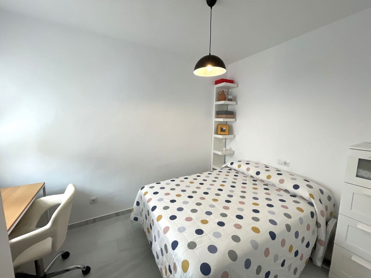 4 bedroom Apartment for sale in Casares - € 299,000 (Ref: 9504730)