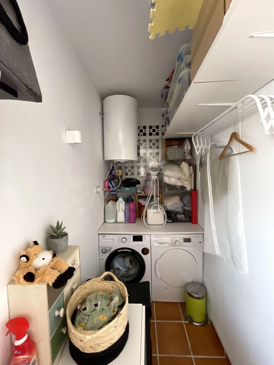 4 bedroom Apartment for sale in Casares - € 299,000 (Ref: 9504730)