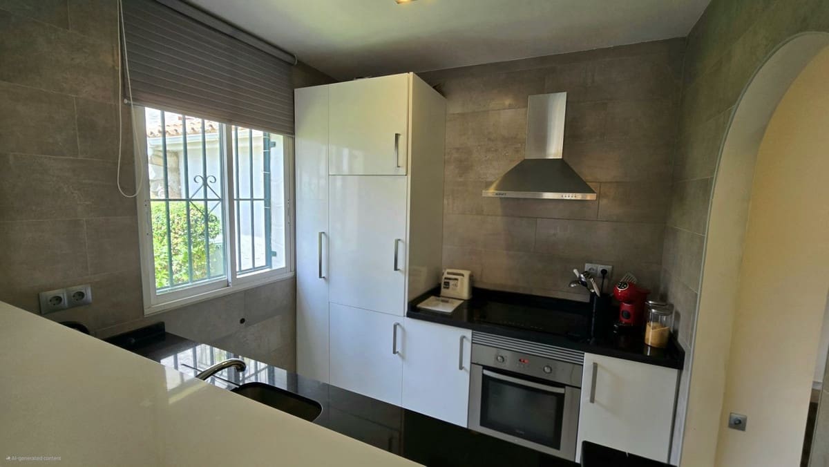 2 bedroom Apartment for sale in Calahonda with pool - € 299,950 (Ref: 9506202)