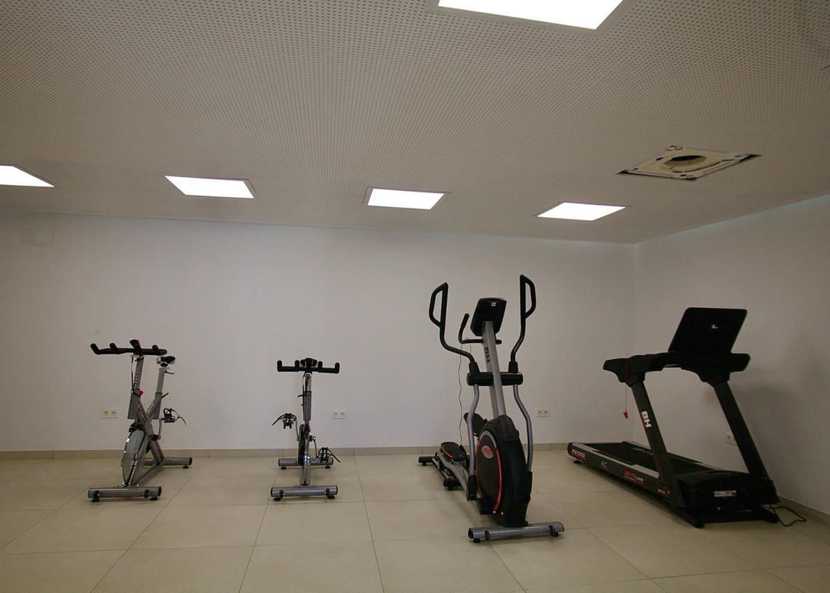 2 sovrum Lägenhet till salu i Elviria med pool garage - 699 000 € (Ref: 9506249)