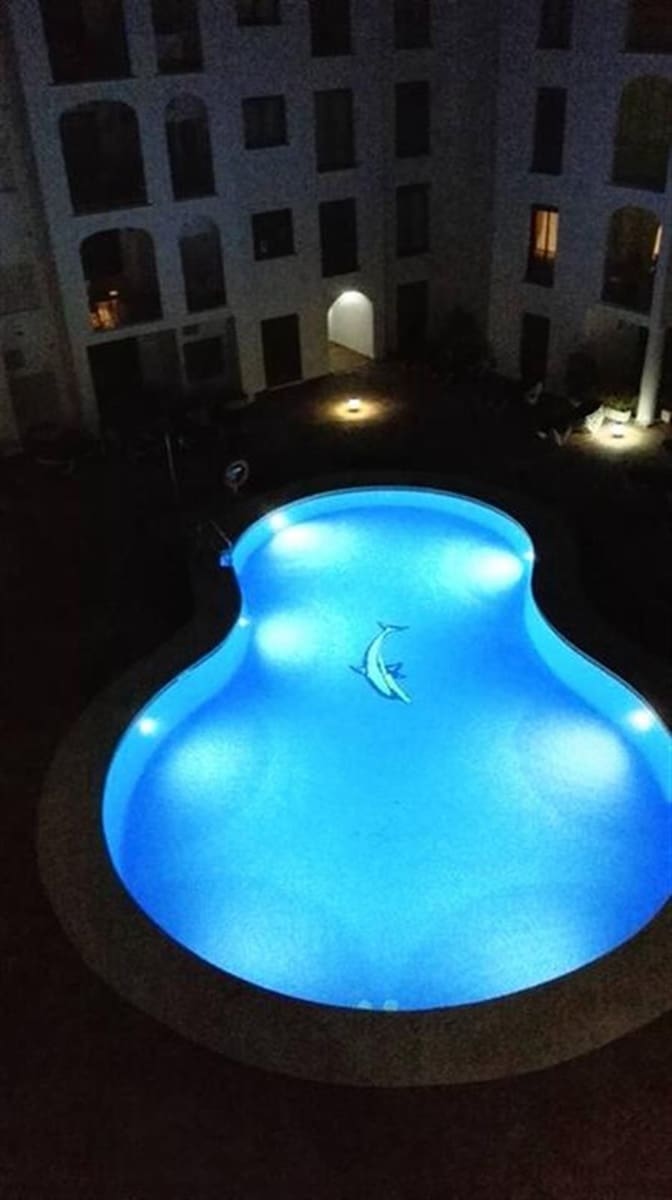 1 bedroom Apartment for sale in La Duquesa / Puerto de la Duquesa with pool garage - € 305,000 (Ref: 9506275)