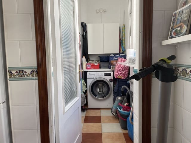 2 slaapkamer Appartement te koop in Estepona - € 298.000 (Ref: 9506285)