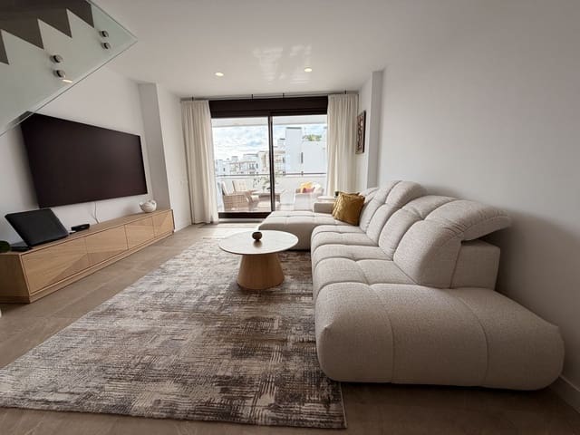 3 sovrum Takvåning till salu i Estepona med pool garage - 899 000 € (Ref: 9506375)