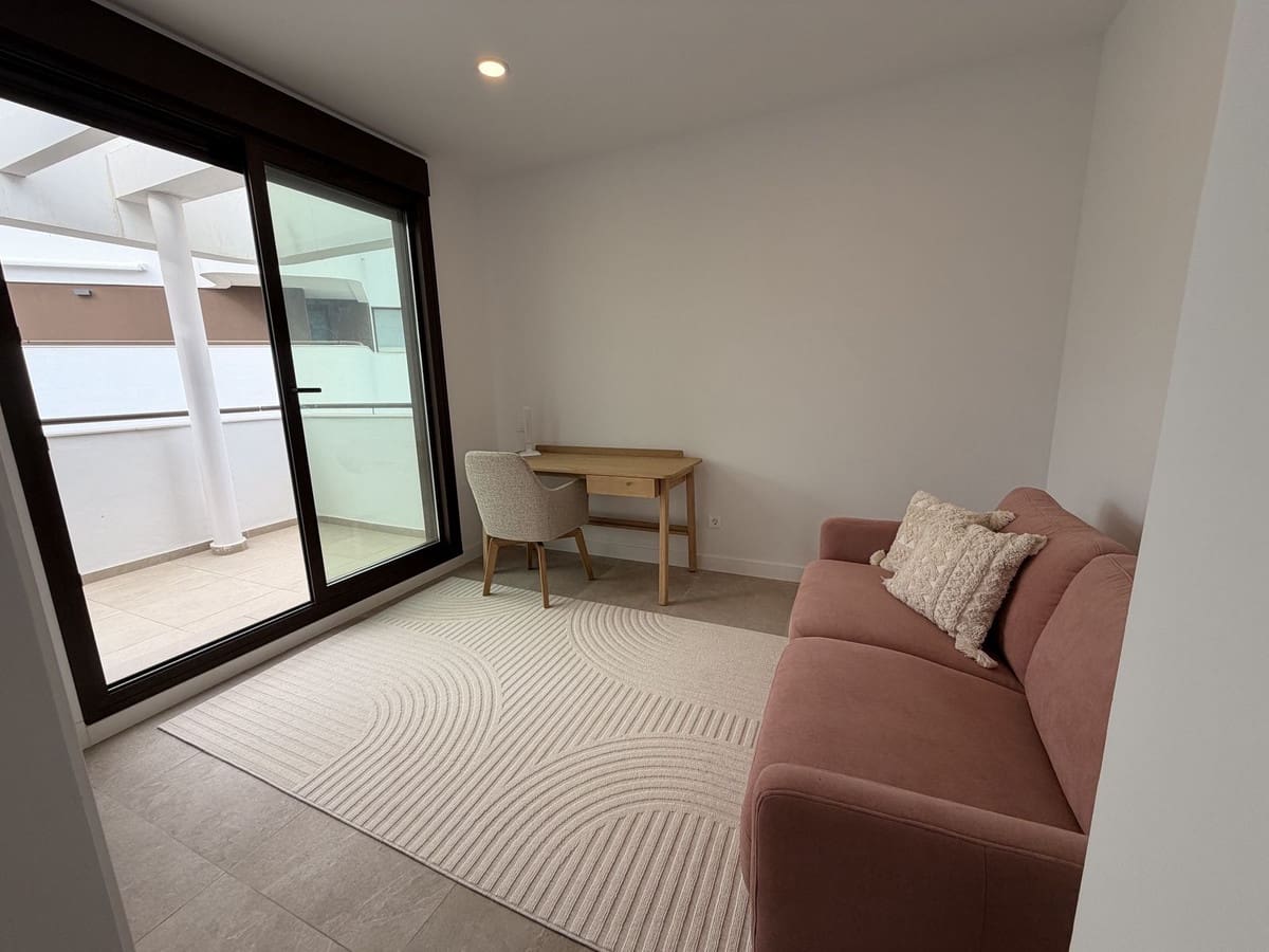 3 sovrum Takvåning till salu i Estepona med pool garage - 899 000 € (Ref: 9506375)