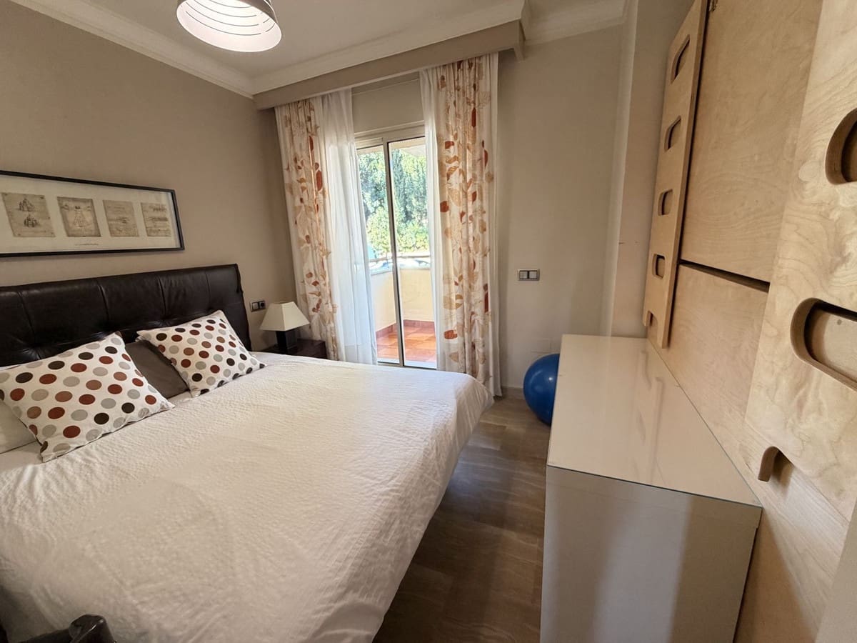 2 soveværelse Lejlighed til salg i Golden Mile med swimmingpool garage - € 999.000 (Ref: 9506424)