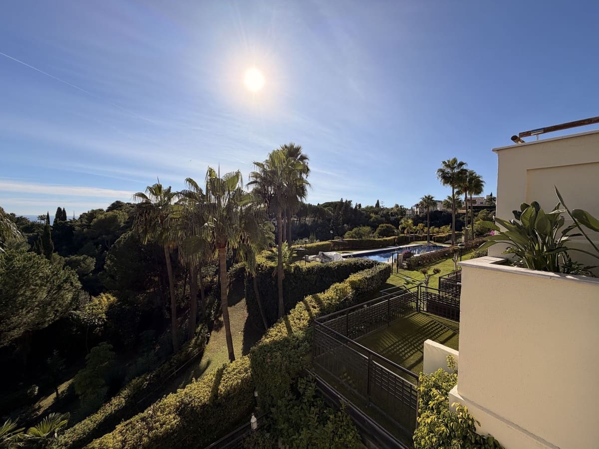 2 soveværelse Lejlighed til salg i Golden Mile med swimmingpool garage - € 999.000 (Ref: 9506424)