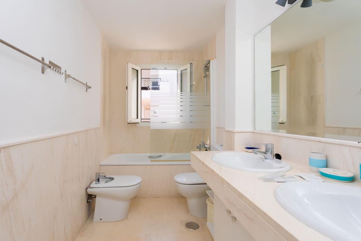 3 quarto Apartamento para venda em Calahonda com piscina garagem - 999 990 € (Ref: 9506457)