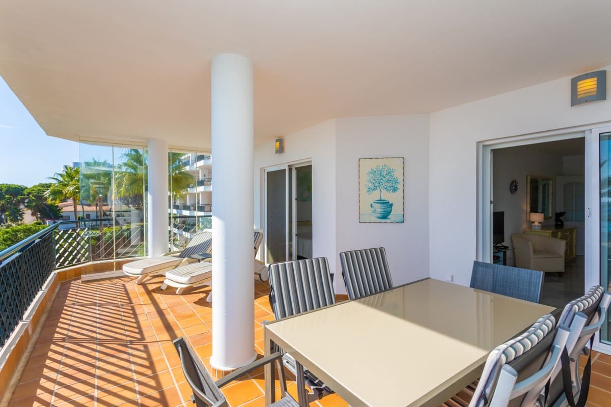 3 quarto Apartamento para venda em Calahonda com piscina garagem - 999 990 € (Ref: 9506457)