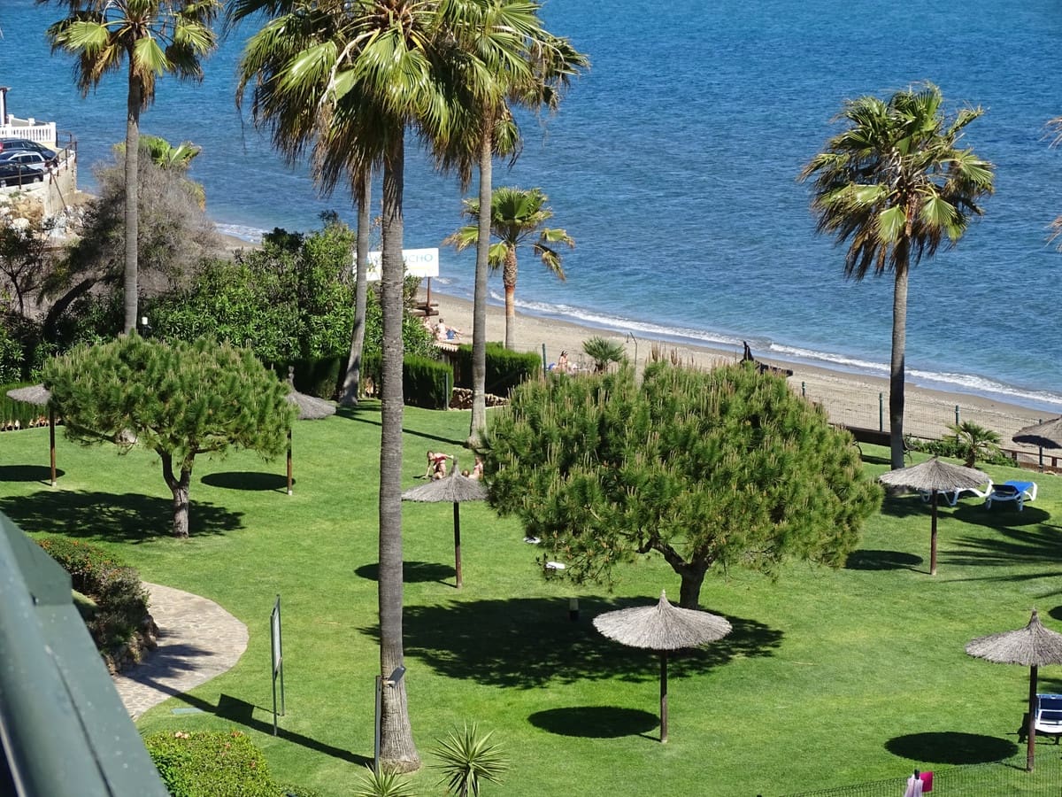 3 quarto Apartamento para venda em Calahonda com piscina garagem - 999 990 € (Ref: 9506457)