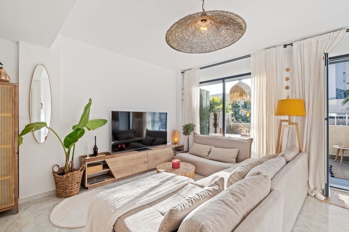 2 sypialnia Apartament na sprzedaż w Riviera del Sol z basenem garażem - 469 000 € (Ref: 9506533)