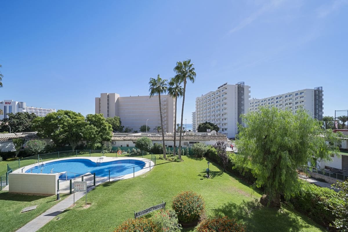 1 bedroom Apartment for sale in Torremolinos with pool - € 295,000 (Ref: 9506538)