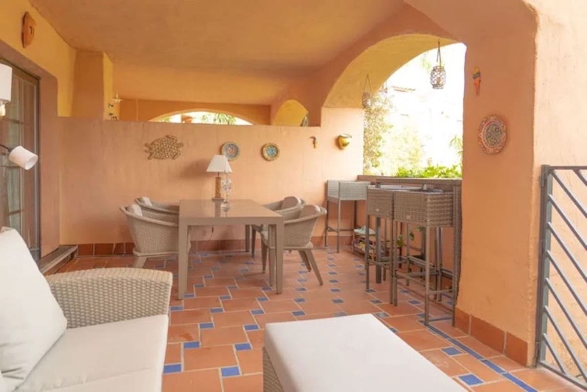 2 sypialnia Apartament na sprzedaż w Estepona z basenem garażem - 400 000 € (Ref: 9506544)