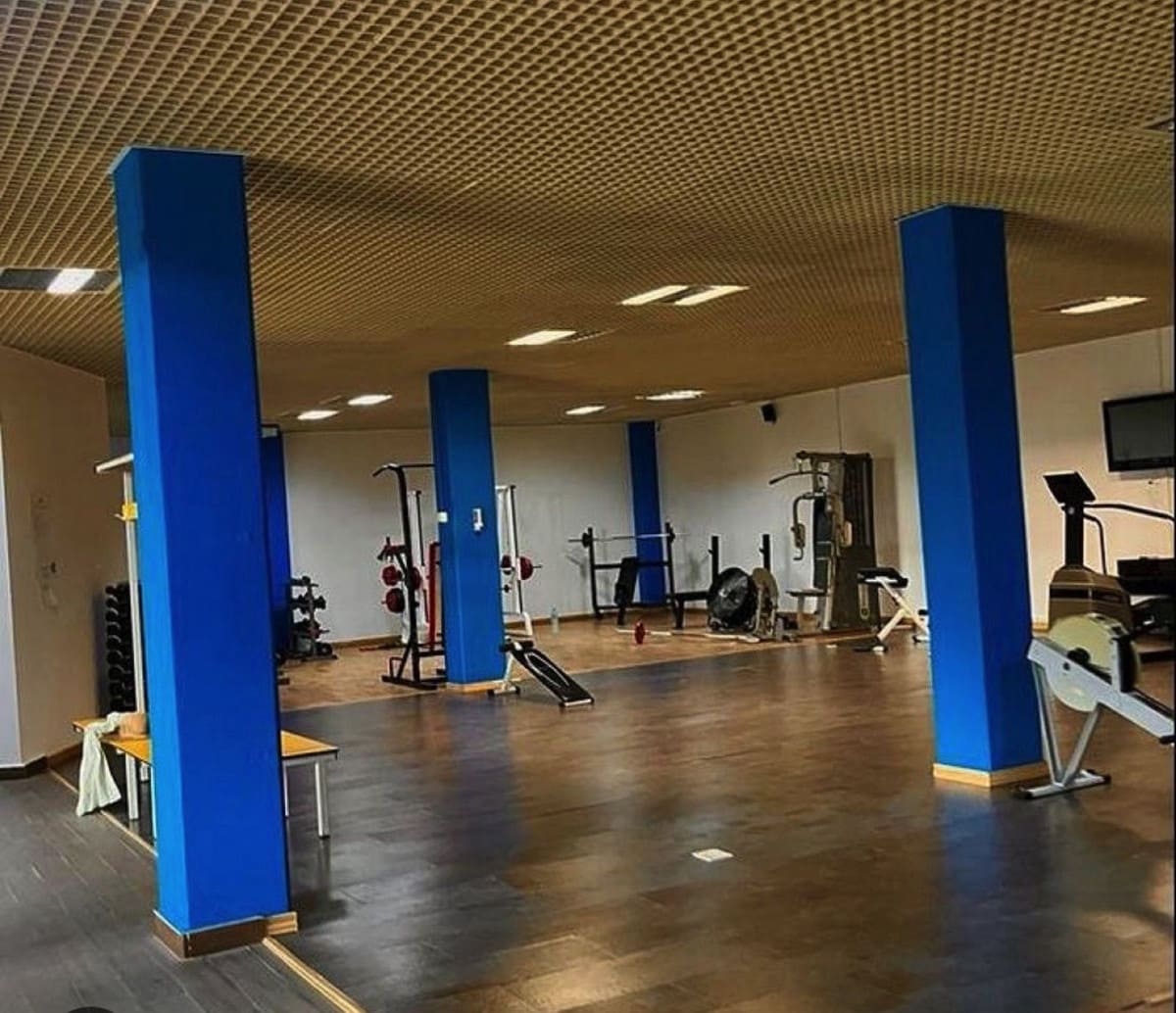 1 sypialnia Apartament na sprzedaż w Benahavis z basenem garażem - 310 000 € (Ref: 9506545)