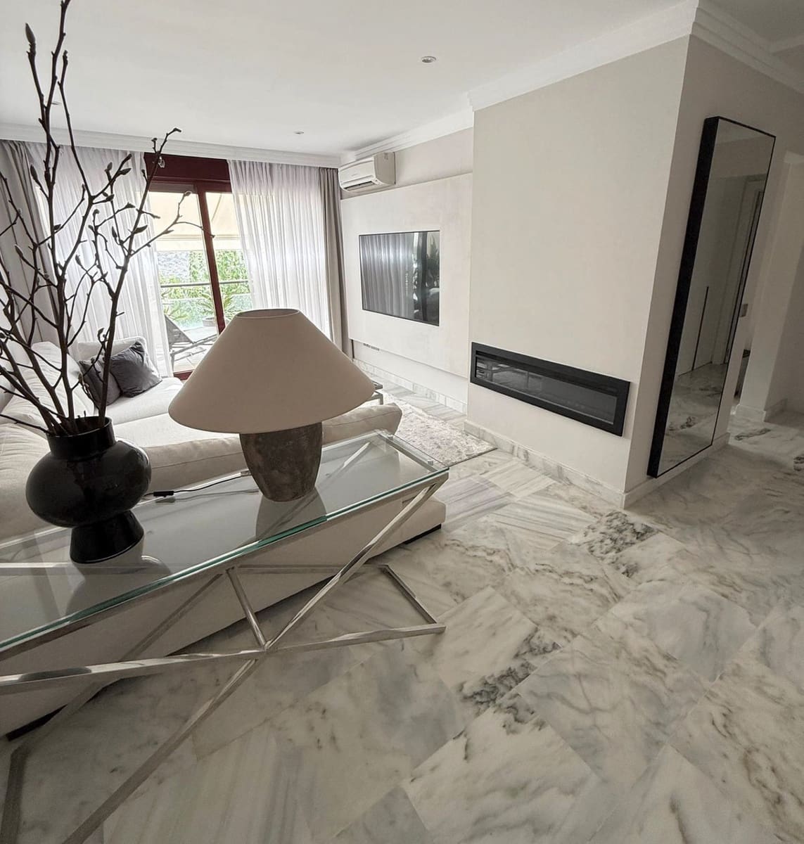 1 sypialnia Apartament na sprzedaż w Benahavis z basenem garażem - 310 000 € (Ref: 9506545)