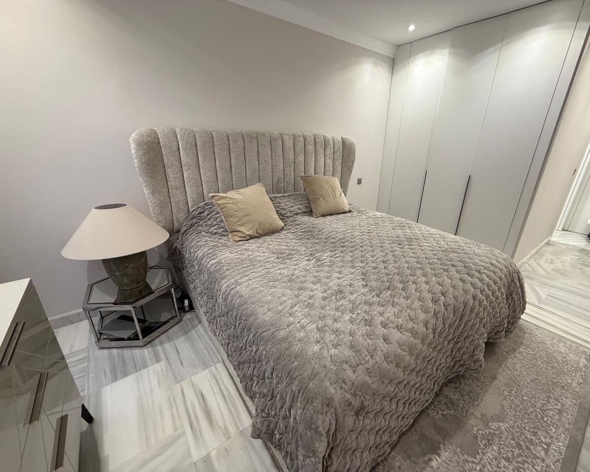 1 sypialnia Apartament na sprzedaż w Benahavis z basenem garażem - 310 000 € (Ref: 9506545)