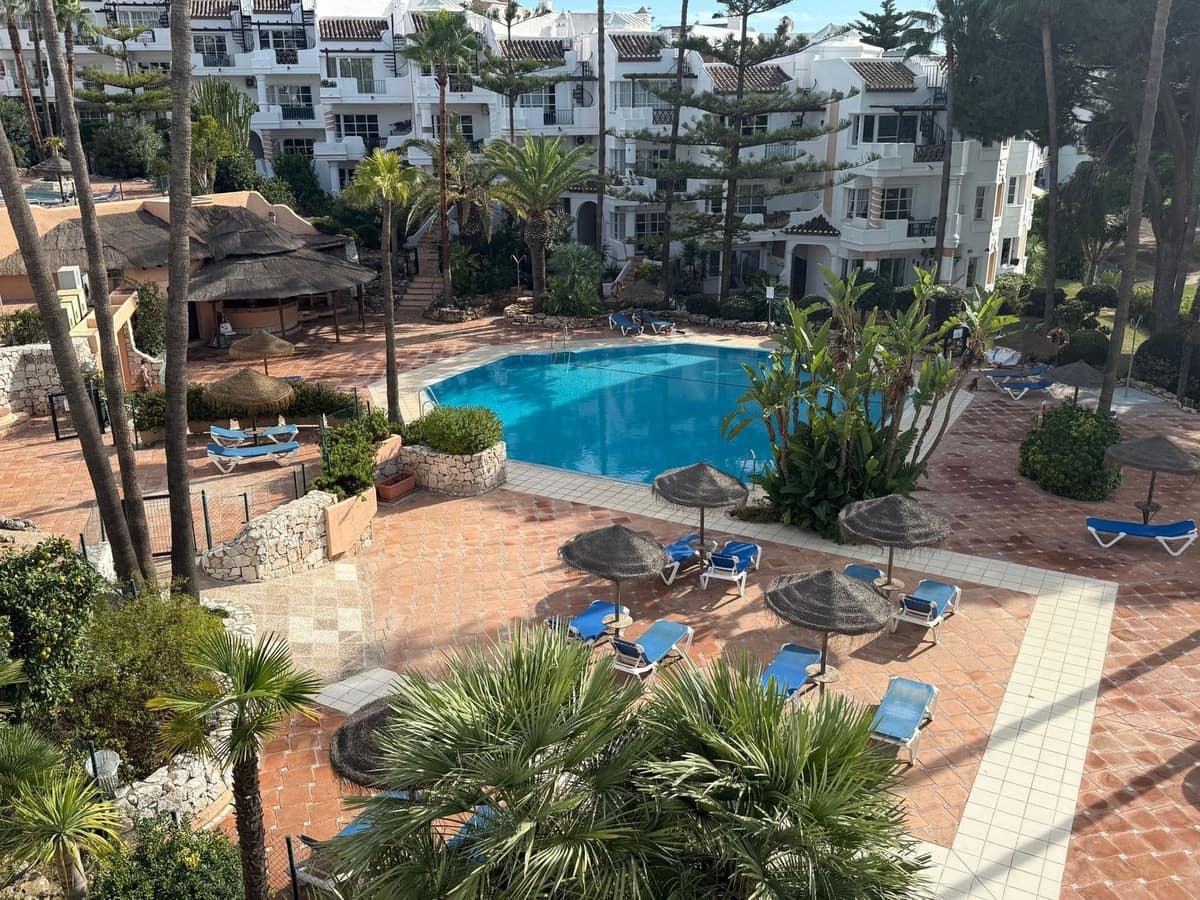 2 bedroom Apartment for sale in Mijas Golf with pool - € 310,000 (Ref: 9506547)
