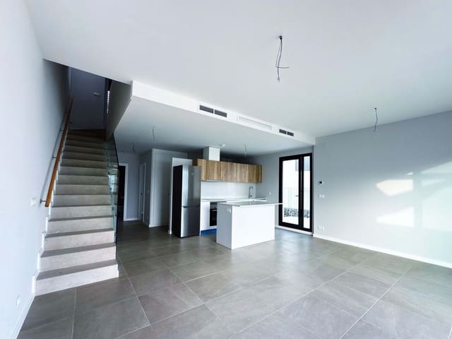 4 makuuhuone Paritalo myytävänä paikassa Riviera del Sol, Mijas mukana uima-altaan 
autotalli - 599 000 € (Ref: 9506548)