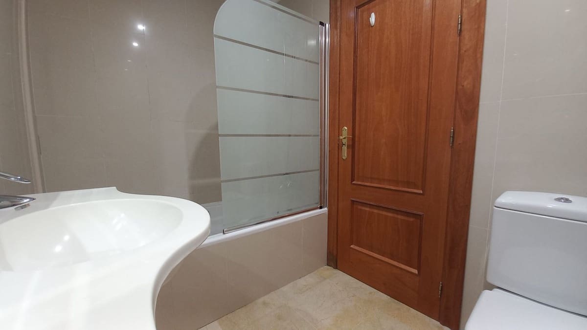 2 sypialnia Apartament na sprzedaż w La Cala Hills z basenem garażem - 320 000 € (Ref: 9506574)