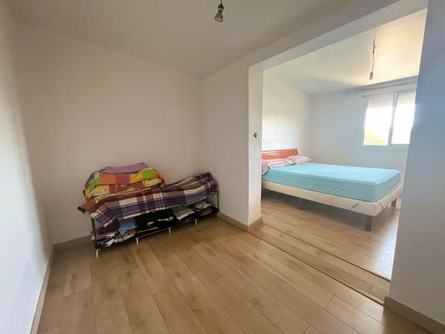 3 bedroom Semi-detached Villa for sale in Estepona with pool - € 320,000 (Ref: 9506603)