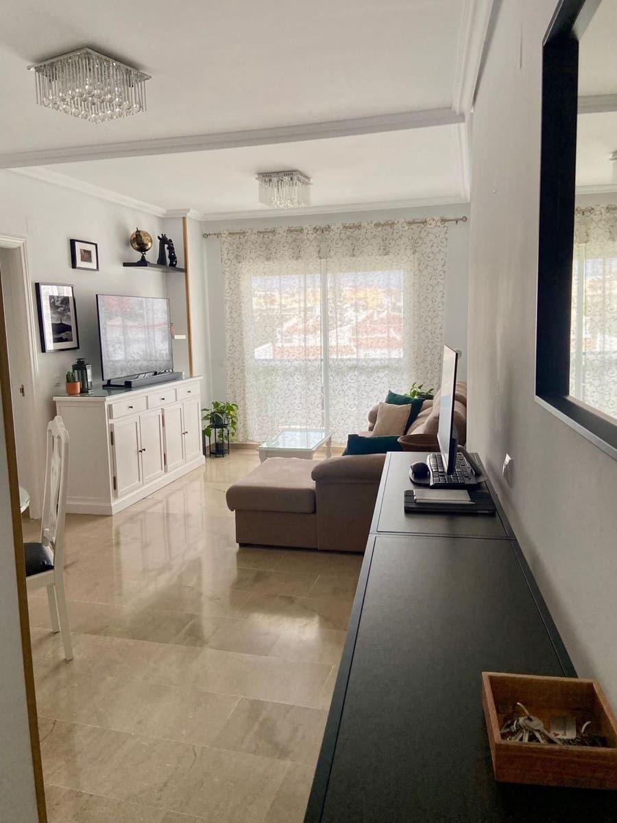 Apartamento de 1 habitación en Estepona en venta con piscina garaje - 325.000 € (Ref: 9506612)