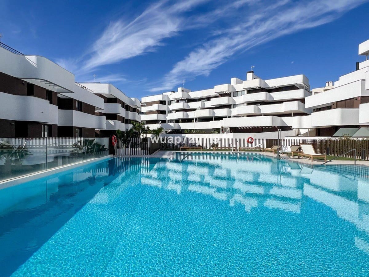 4 bedroom Apartment for sale in Estepona with pool garage - € 850,000 (Ref: 9506631)