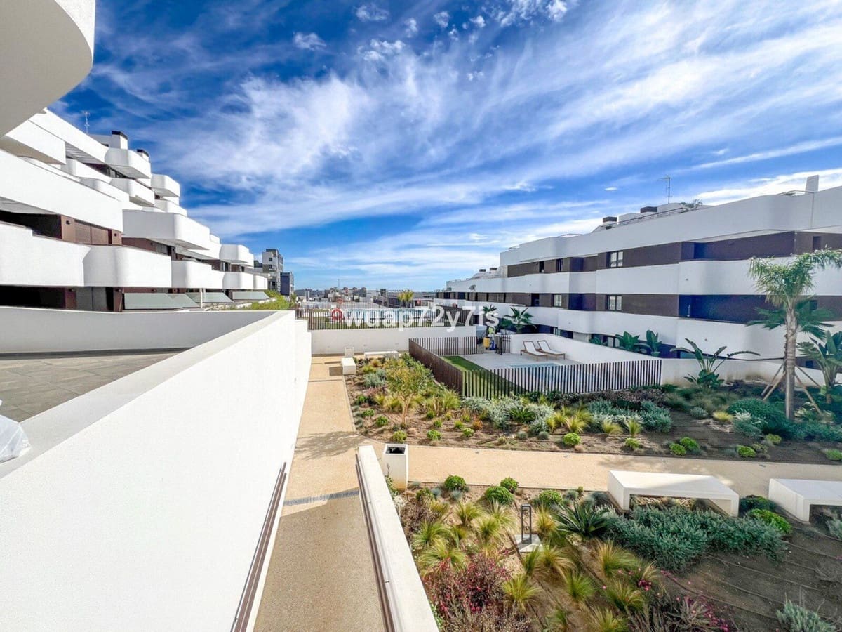 4 bedroom Apartment for sale in Estepona with pool garage - € 850,000 (Ref: 9506631)
