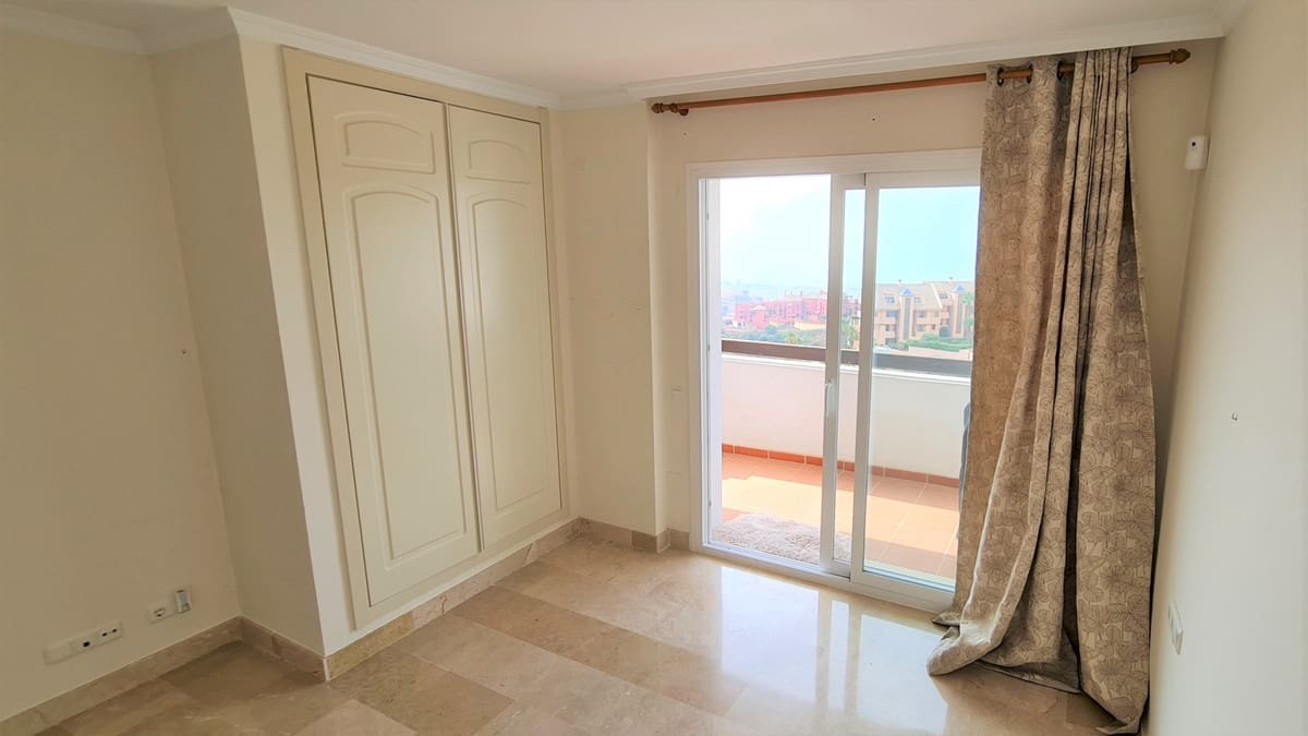 2 makuuhuone Huoneisto myytävänä paikassa Calahonda mukana uima-altaan 
autotalli - 329 000 € (Ref: 9506755)