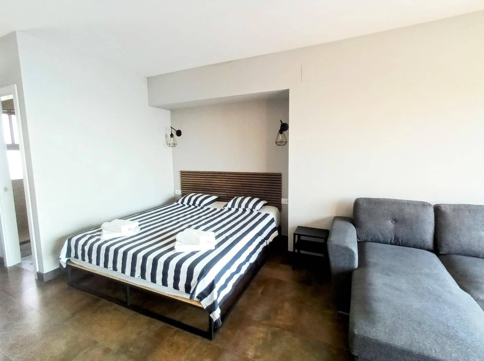 Apartment for sale in Benalmadena Costa with pool - € 330,000 (Ref: 9506767)