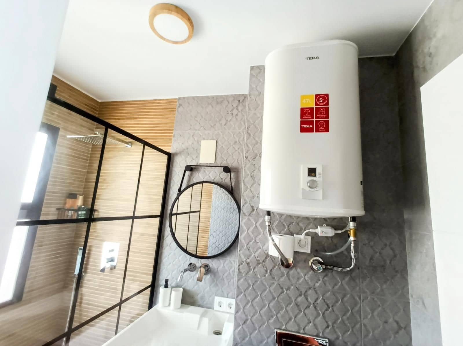 Apartment for sale in Benalmadena Costa with pool - € 330,000 (Ref: 9506767)