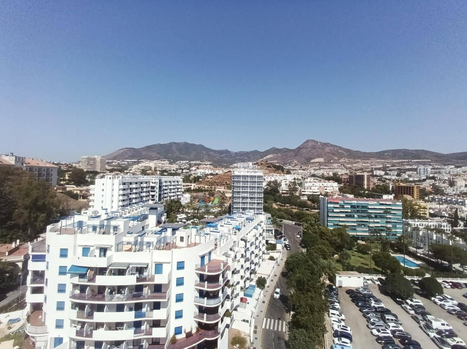 Apartment for sale in Benalmadena Costa with pool - € 330,000 (Ref: 9506767)