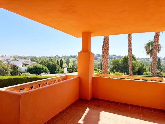 2 bedroom Apartment for sale in El Paraiso, Estepona with pool - € 335,000 (Ref: 9506802)