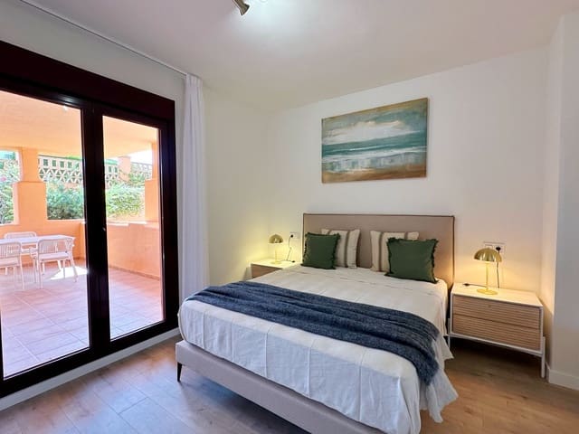 2 bedroom Apartment for sale in El Paraiso, Estepona with pool - € 335,000 (Ref: 9506802)
