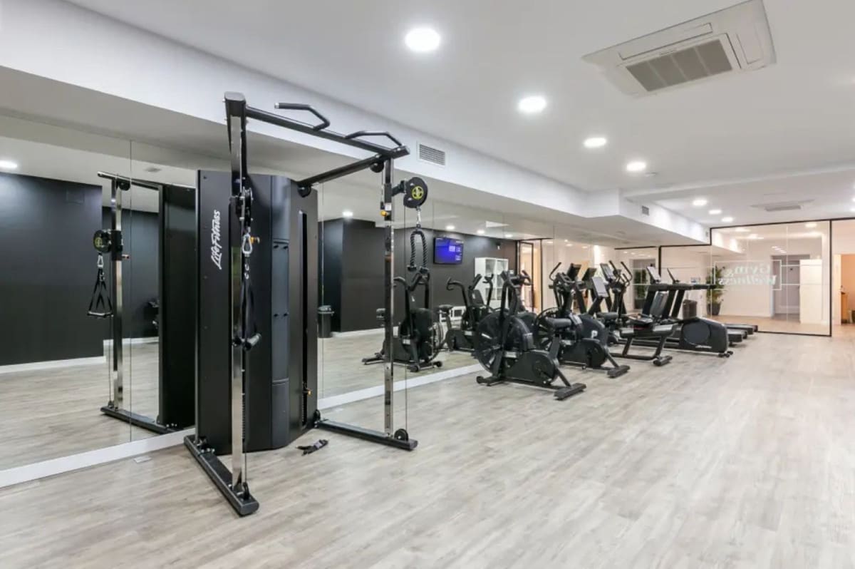 2 bedroom Apartment for sale in El Paraiso with pool - € 335,000 (Ref: 9506802)