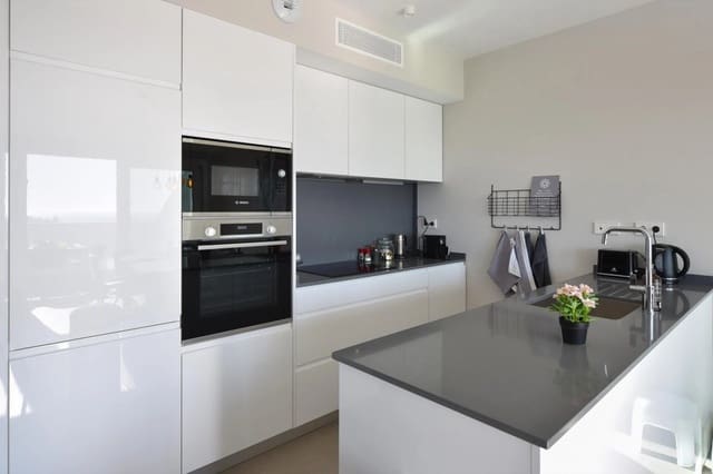 3 Zimmer Apartment zu verkaufen in Fuengirola mit Pool - 695.000 € (Ref: 9506814)