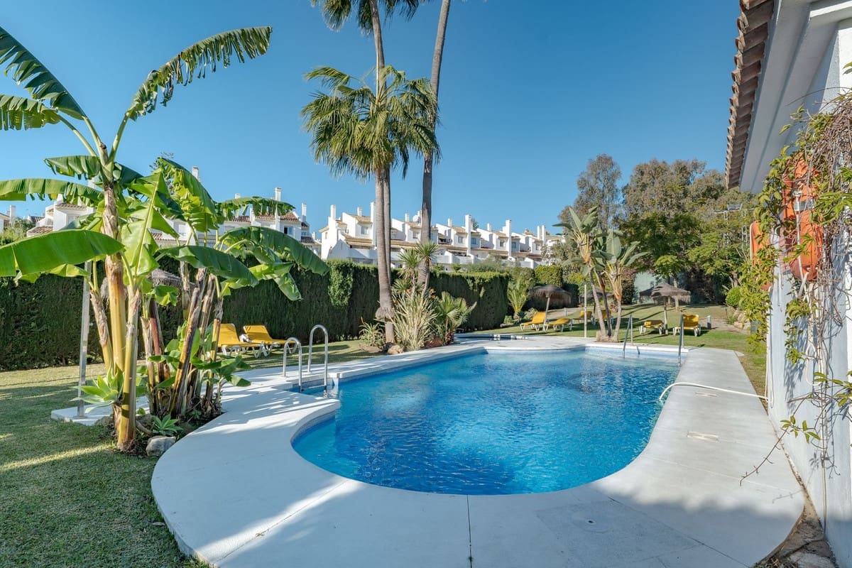 2 chambre Appartement à vendre à Calahonda avec piscine garage - 339 000 € (Ref: 9506817)