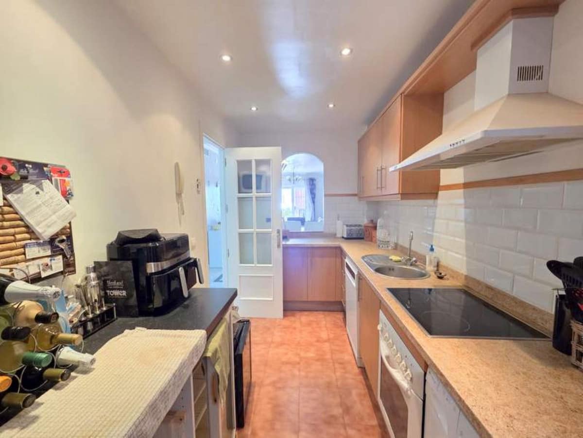 2 chambre Appartement à vendre à La Duquesa / Puerto de la Duquesa avec piscine garage - 280 000 € (Ref: 9508069)