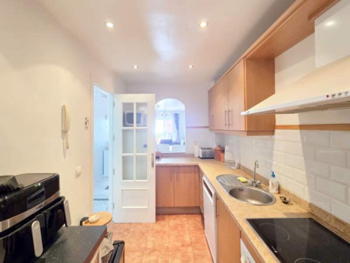 2 chambre Appartement à vendre à La Duquesa / Puerto de la Duquesa avec piscine garage - 280 000 € (Ref: 9508069)