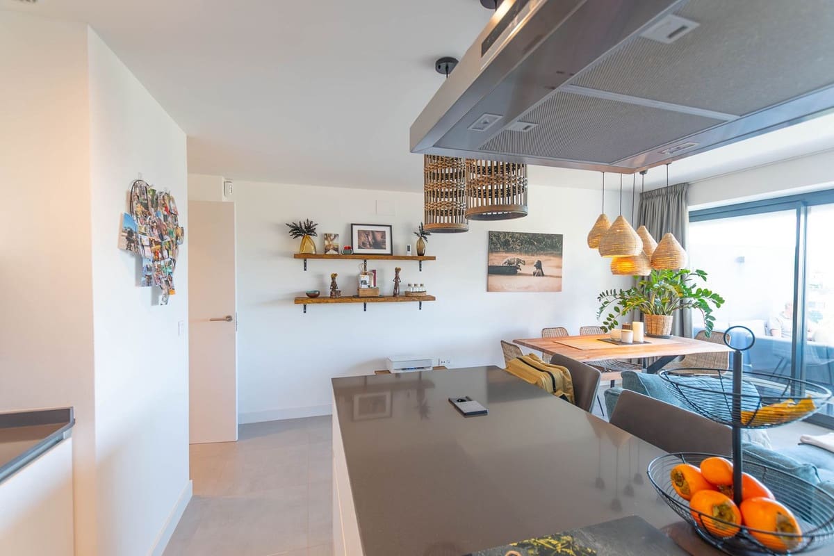 2 quarto Apartamento para venda em New Golden Mile com piscina garagem - 495 000 € (Ref: 9508071)