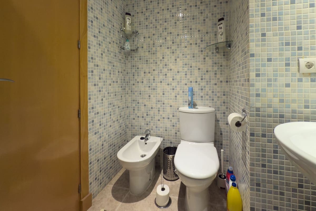 2 bedroom Penthouse for sale in Casares with pool garage - € 275,000 (Ref: 9508073)