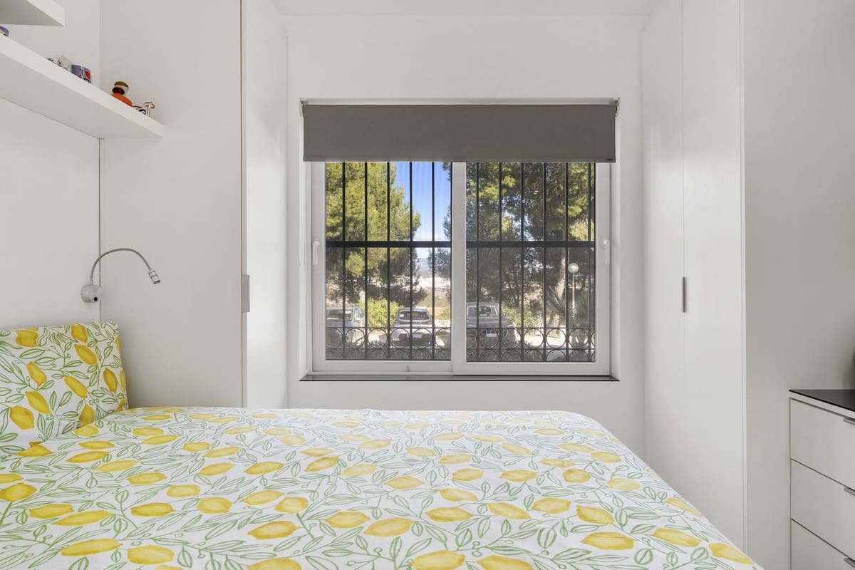 Apartamento de 2 habitaciones en Málaga ciudad en venta con piscina garaje - 375.000 € (Ref: 9508077)