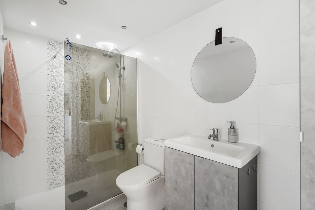 Apartamento de 2 habitaciones en Málaga ciudad en venta con piscina garaje - 375.000 € (Ref: 9508077)