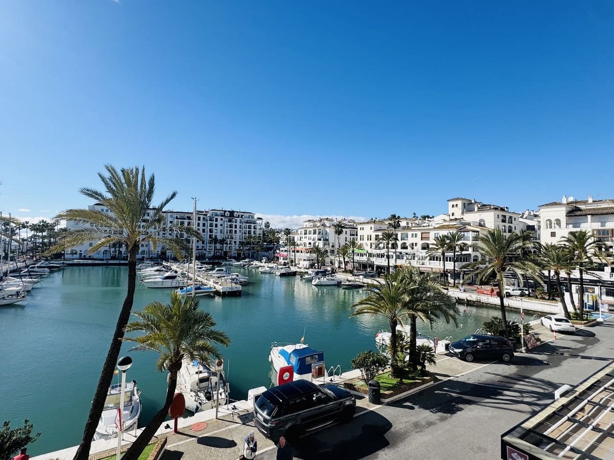 2 bedroom Apartment for sale in Manilva with pool garage - € 380,000 (Ref: 9508083)