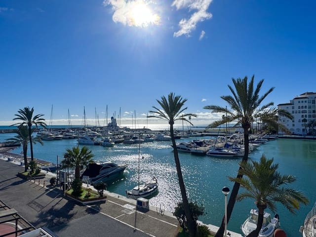 2 bedroom Apartment for sale in Puerto de la Duquesa, Manilva with pool garage - € 380,000 (Ref: 9508083)