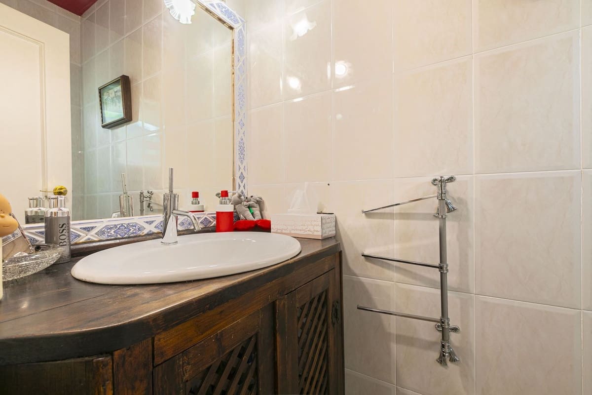 4 quarto Casa em Banda para venda em Marbella com piscina garagem - 550 000 € (Ref: 9508086)