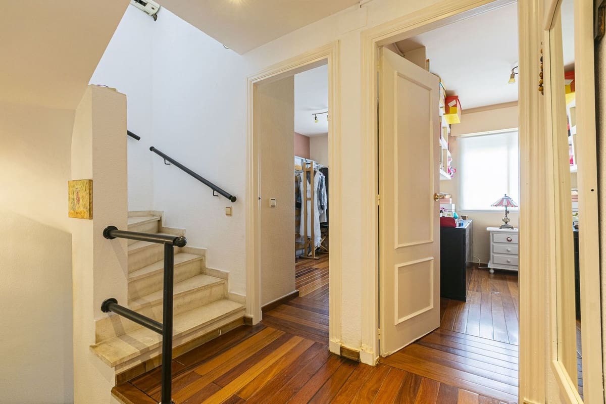 4 quarto Casa em Banda para venda em Marbella com piscina garagem - 550 000 € (Ref: 9508086)